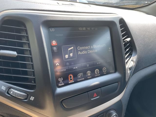 Used 2016 Jeep Cherokee Limited AWD/4WD image 31