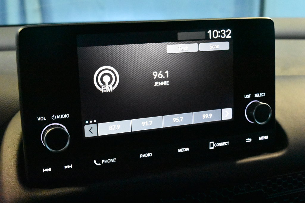 Used 2024 Honda HR-V Sport image 11