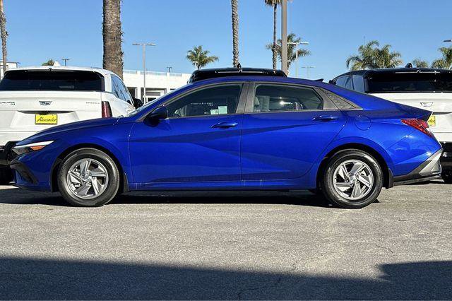 Used 2025 Hyundai Elantra SE image 7