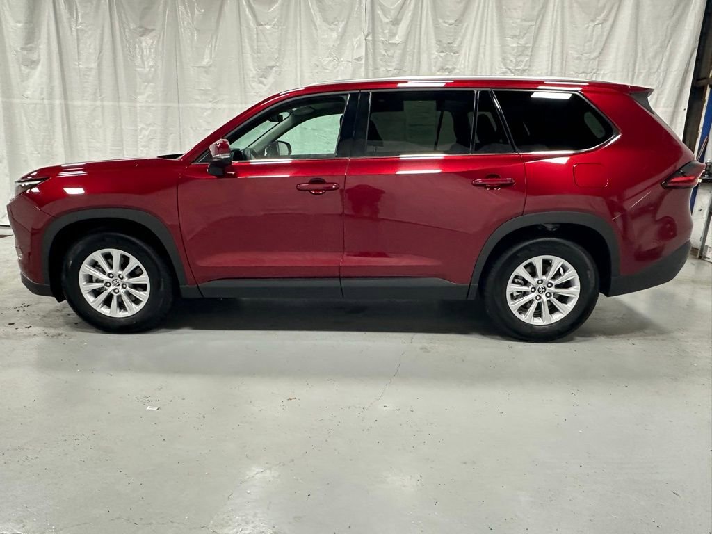 Used 2025 Toyota Grand Highlander FWD image 4