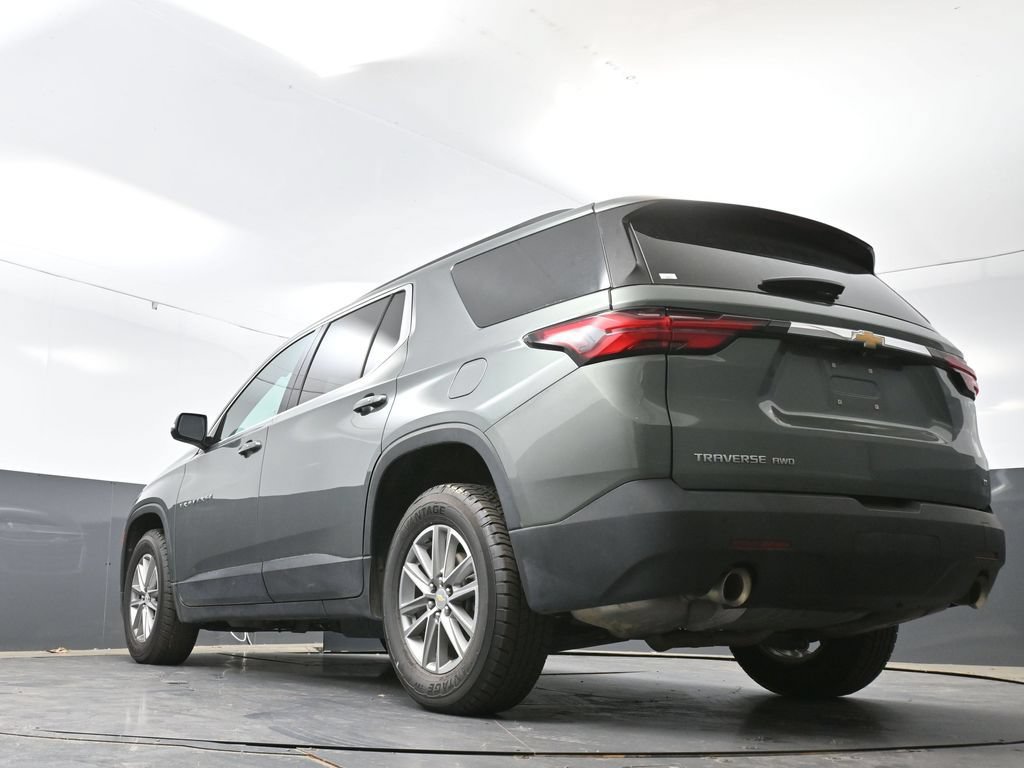 Used 2023 Chevrolet Traverse LT AWD/4WD image 23