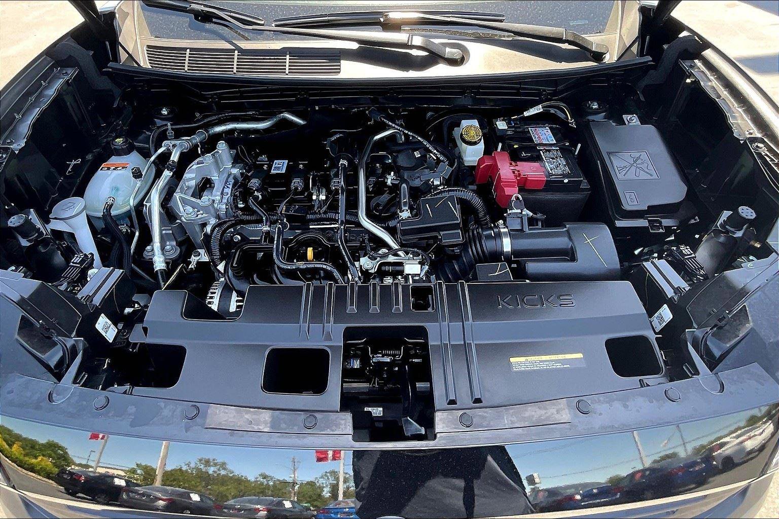 New 2025 Nissan Kicks SR image 11