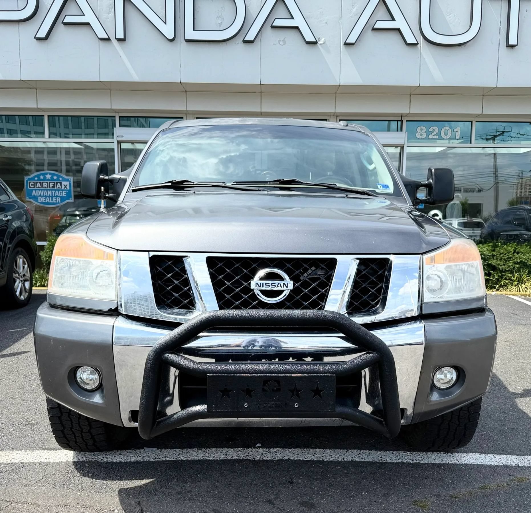 Used 2008 Nissan Titan SE AWD/4WD image 2