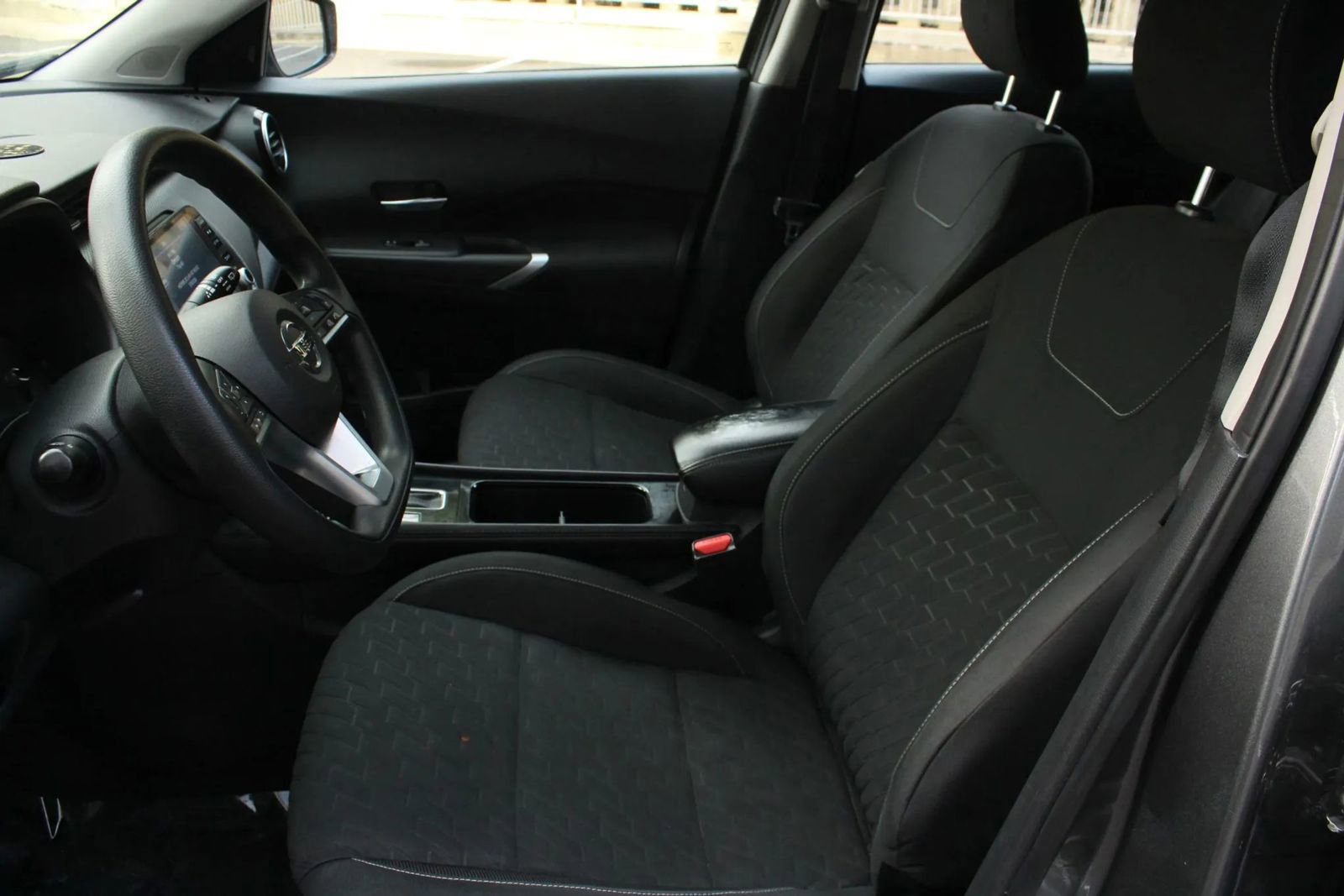 Used 2021 Nissan Kicks SV image 14