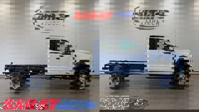 New 2025 Ford F550 XL SUPER CAB 192 WB