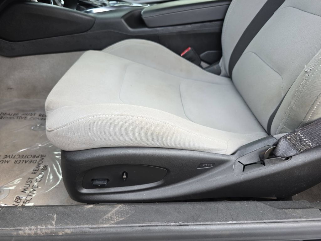 Used 2023 Chevrolet Camaro LT RWD image 31