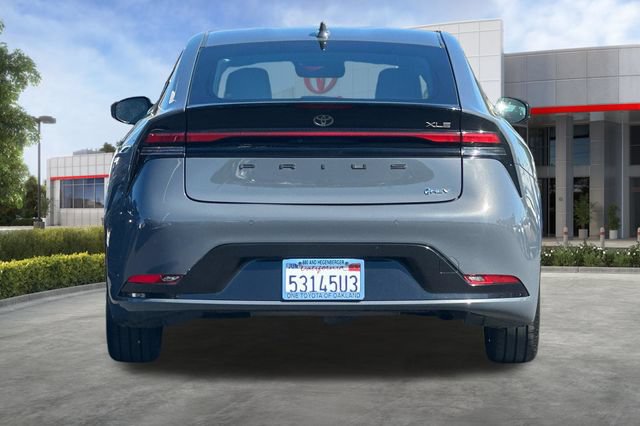 Used 2023 Toyota Prius XLE FWD image 5