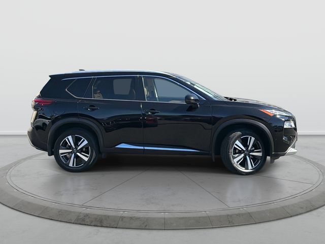 Certified 2023 Nissan Rogue Platinum FWD image 3