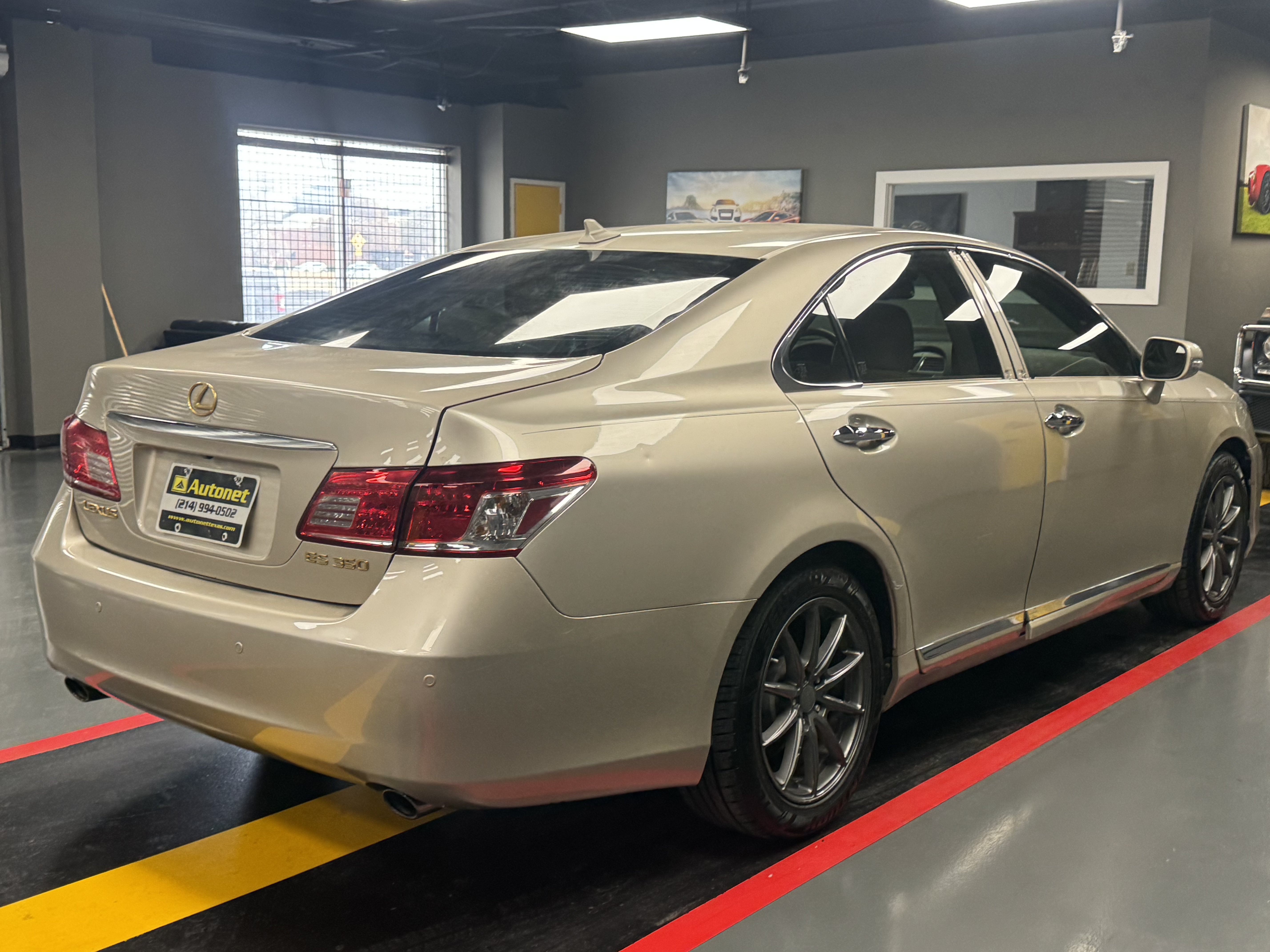 Used 2011 Lexus ES 350 FWD image 6