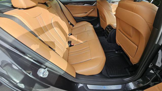 Used 2019 BMW 530e xDrive w/ Convenience Package AWD/4WD image 37