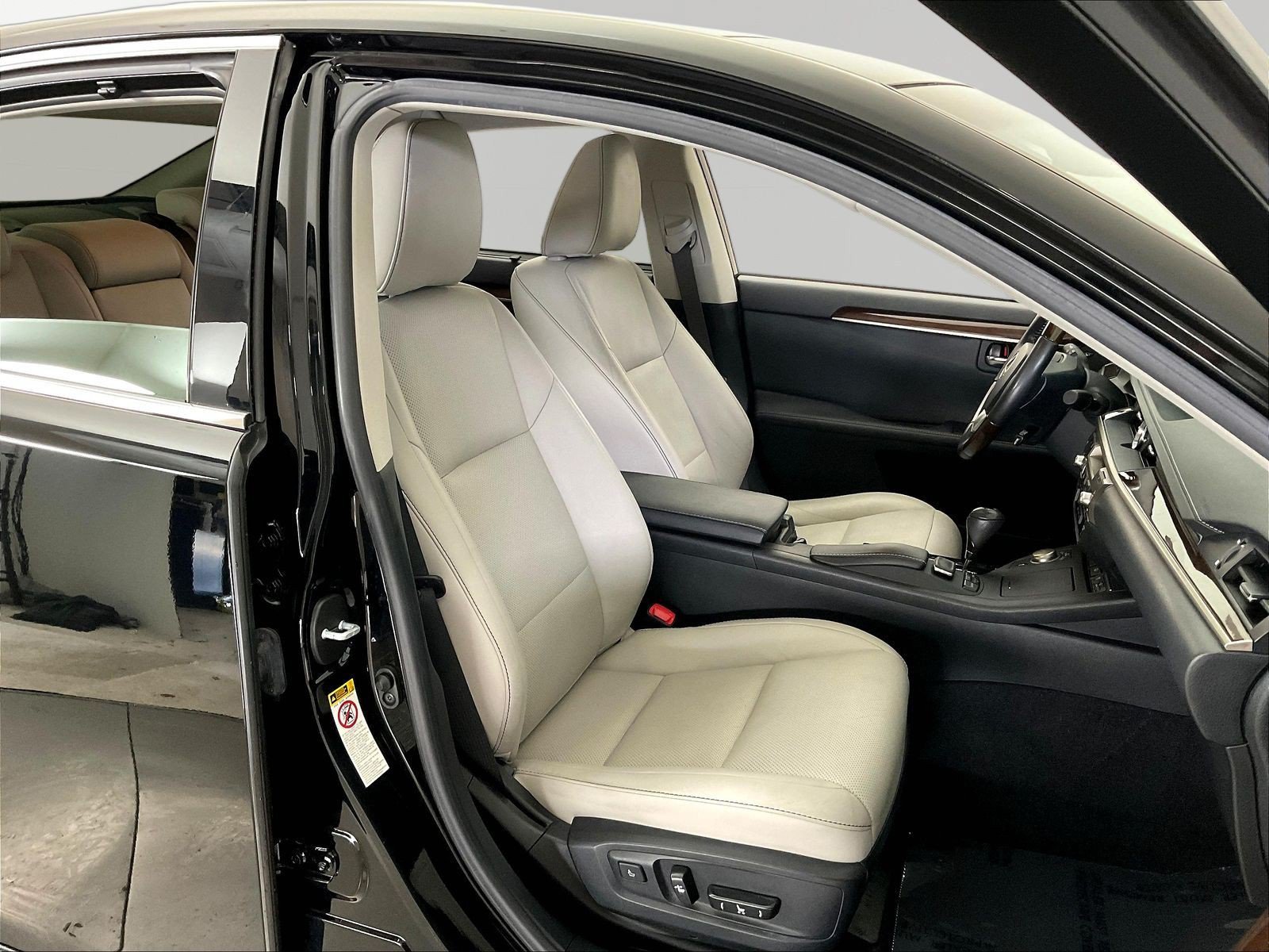 Used 2015 Lexus ES 350 FWD image 29