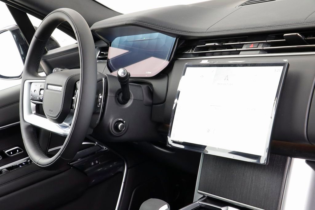 New 2025 Land Rover Range Rover SE AWD/4WD image 23