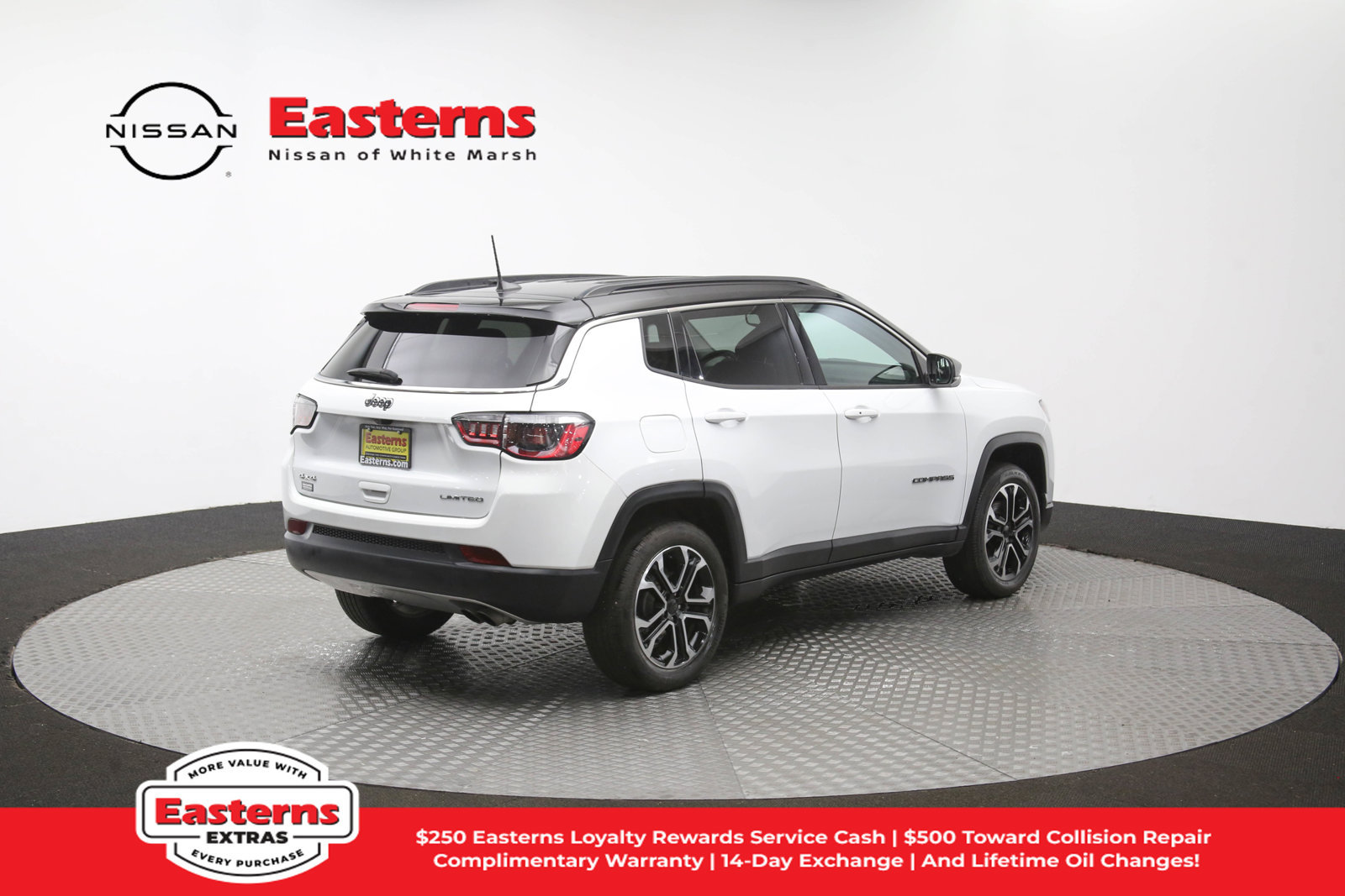 Used 2022 Jeep Compass Limited AWD/4WD image 40