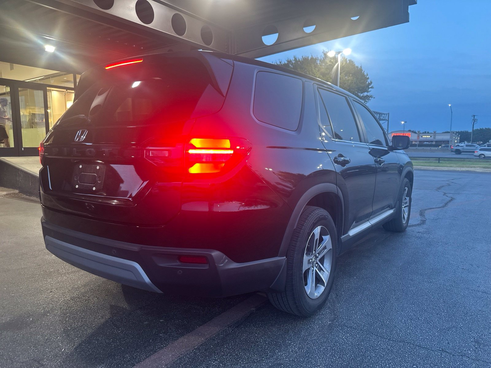 Used 2023 Honda Pilot EX-L image 15
