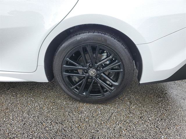 Used 2026 Toyota Camry SE FWD image 13