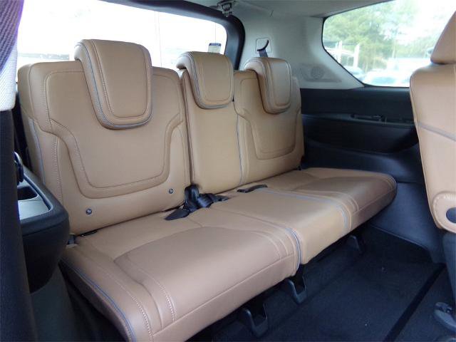 New 2025 INFINITI QX80 Luxe image 23