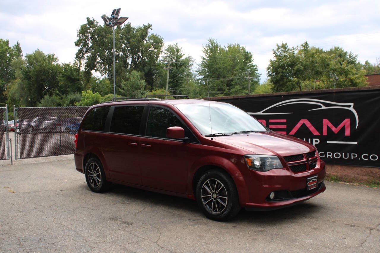 Used 2019 Dodge Grand Caravan GT FWD image 4
