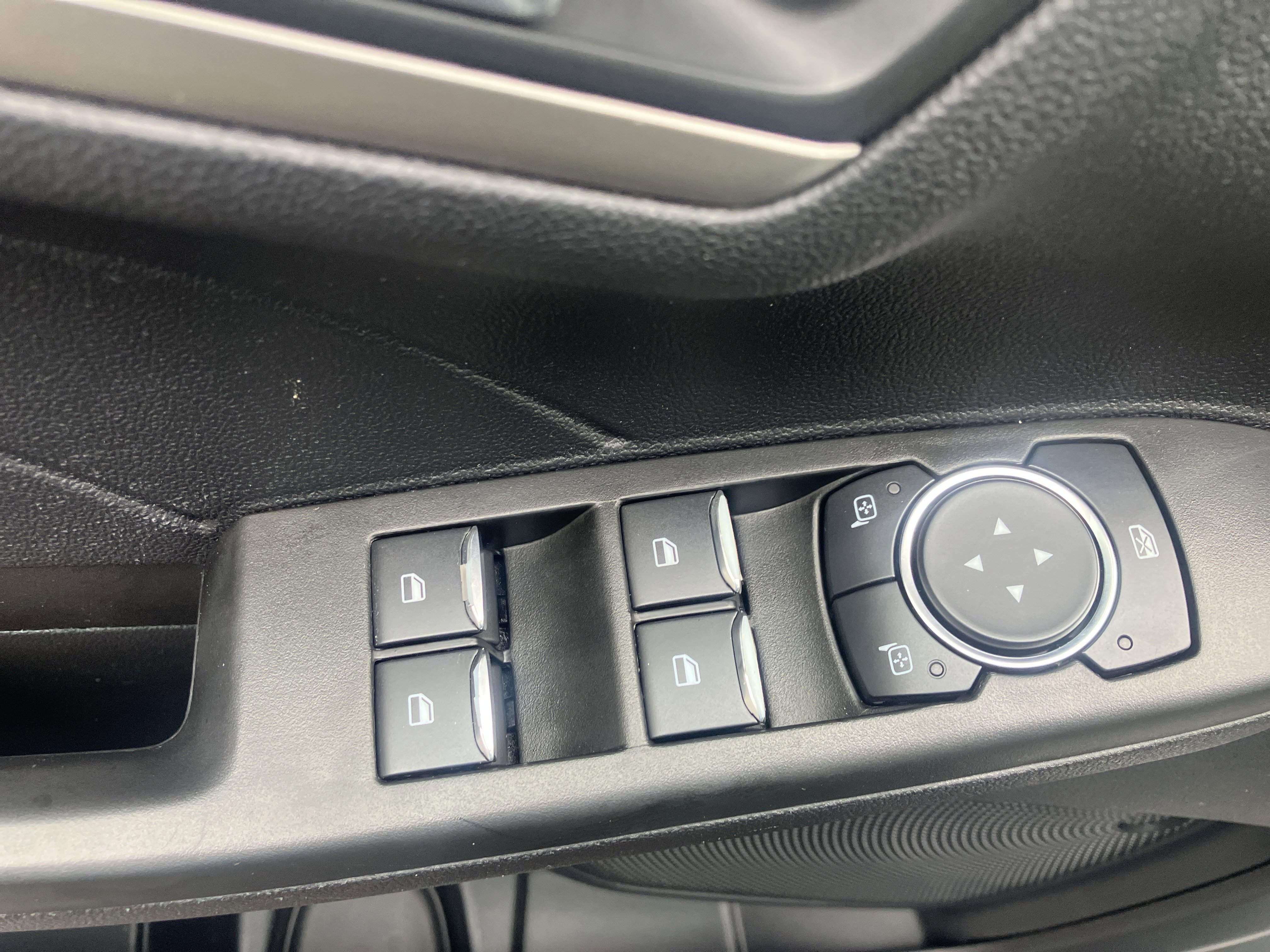 Used 2021 Ford Escape SE w/ Convenience Package image 20