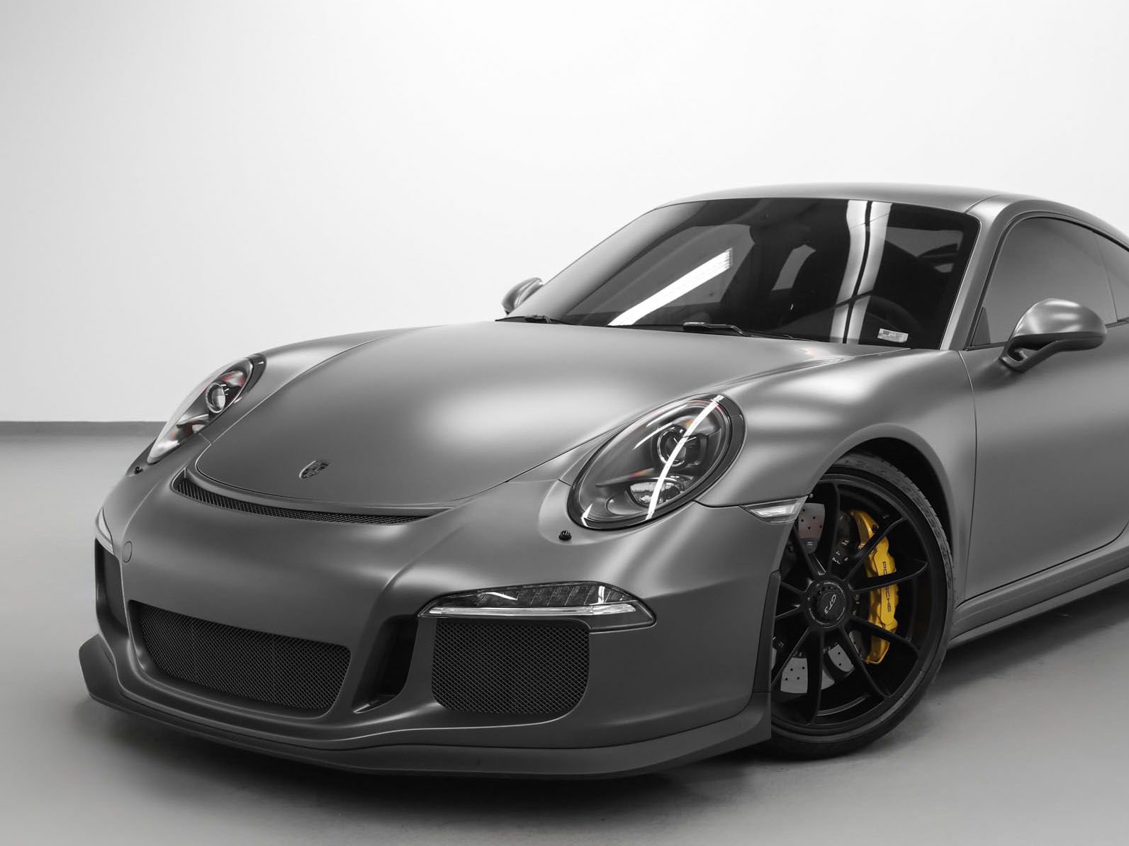 Certified 2015 Porsche 911 GT3 image 7