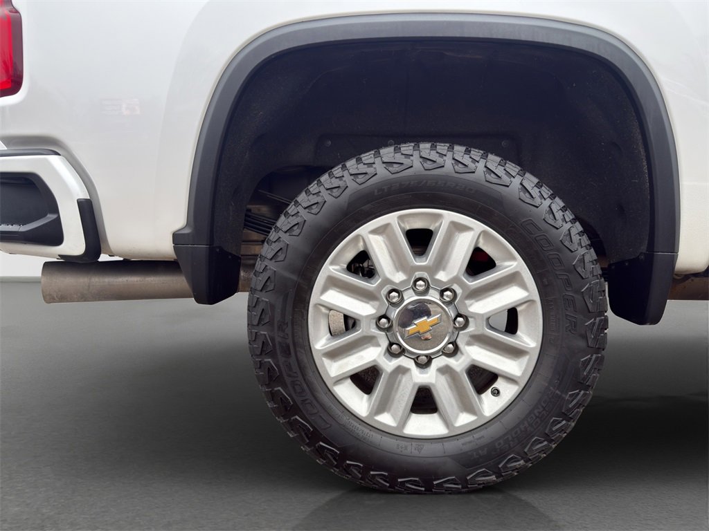 Used 2024 Chevrolet Silverado 3500 High Country w/ High Country Premium Package image 15