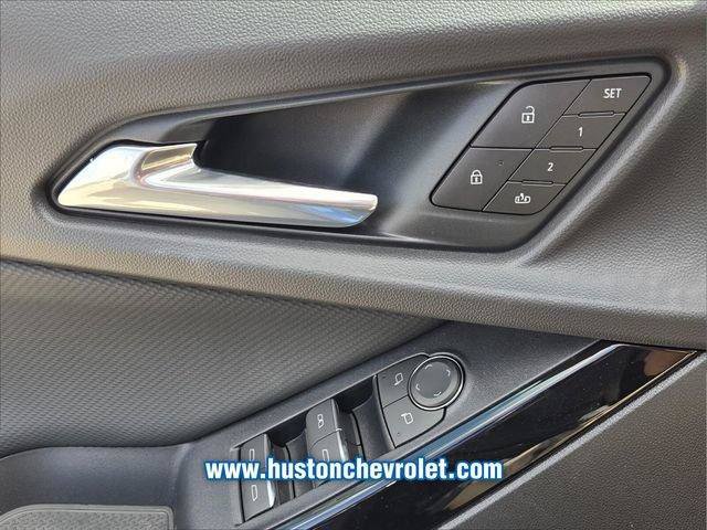 New 2027 Chevrolet Equinox RS FWD image 22