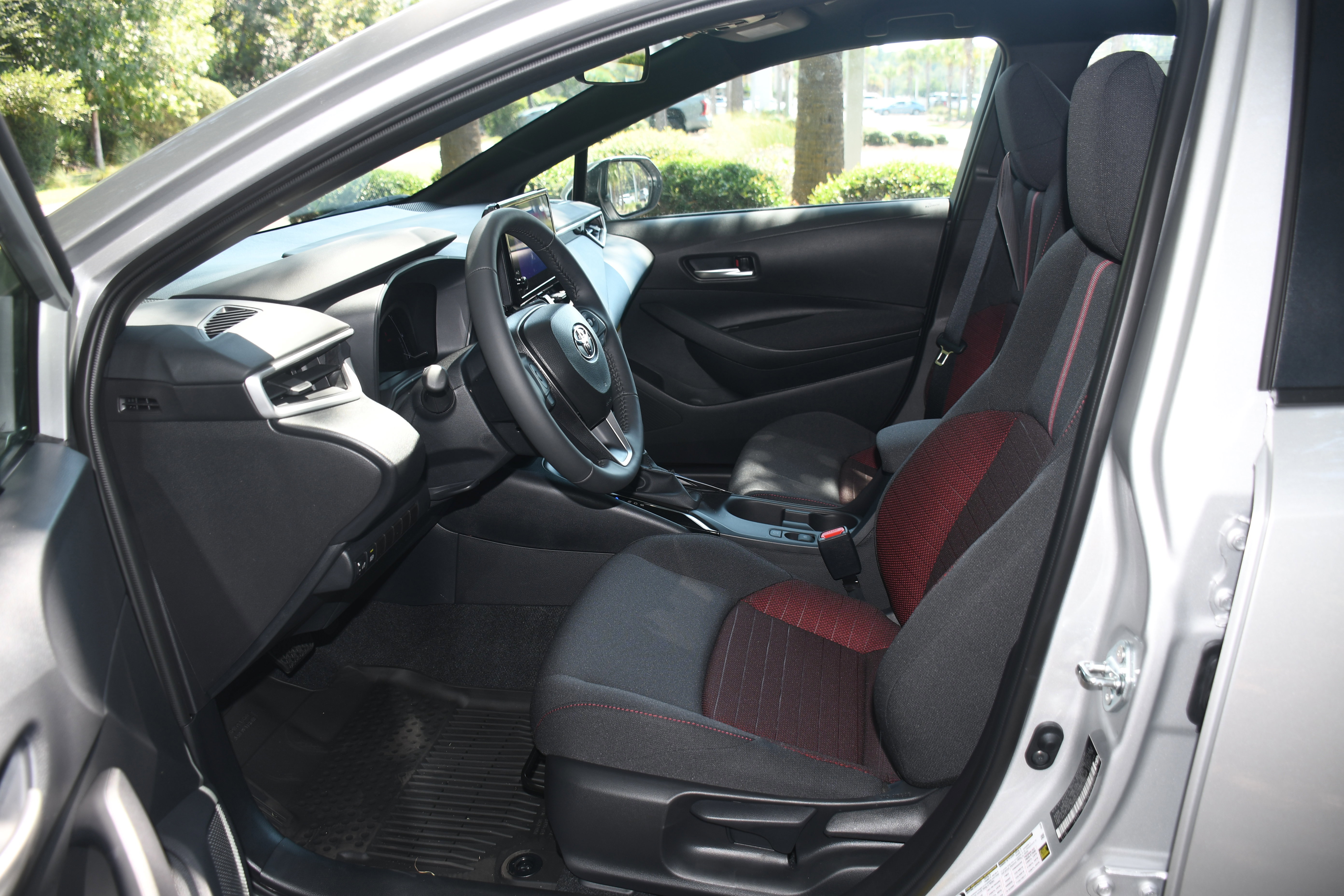 New 2026 Toyota Corolla SE image 3