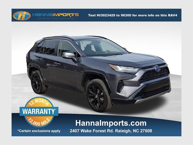 Used 2023 Toyota RAV4 SE image 1