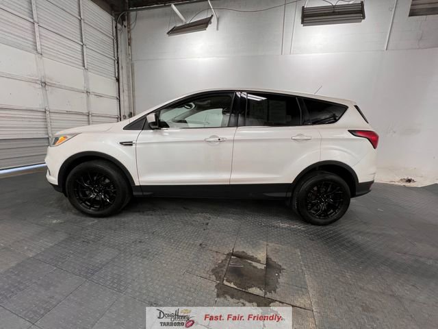 Used 2019 Ford Escape SE FWD image 5
