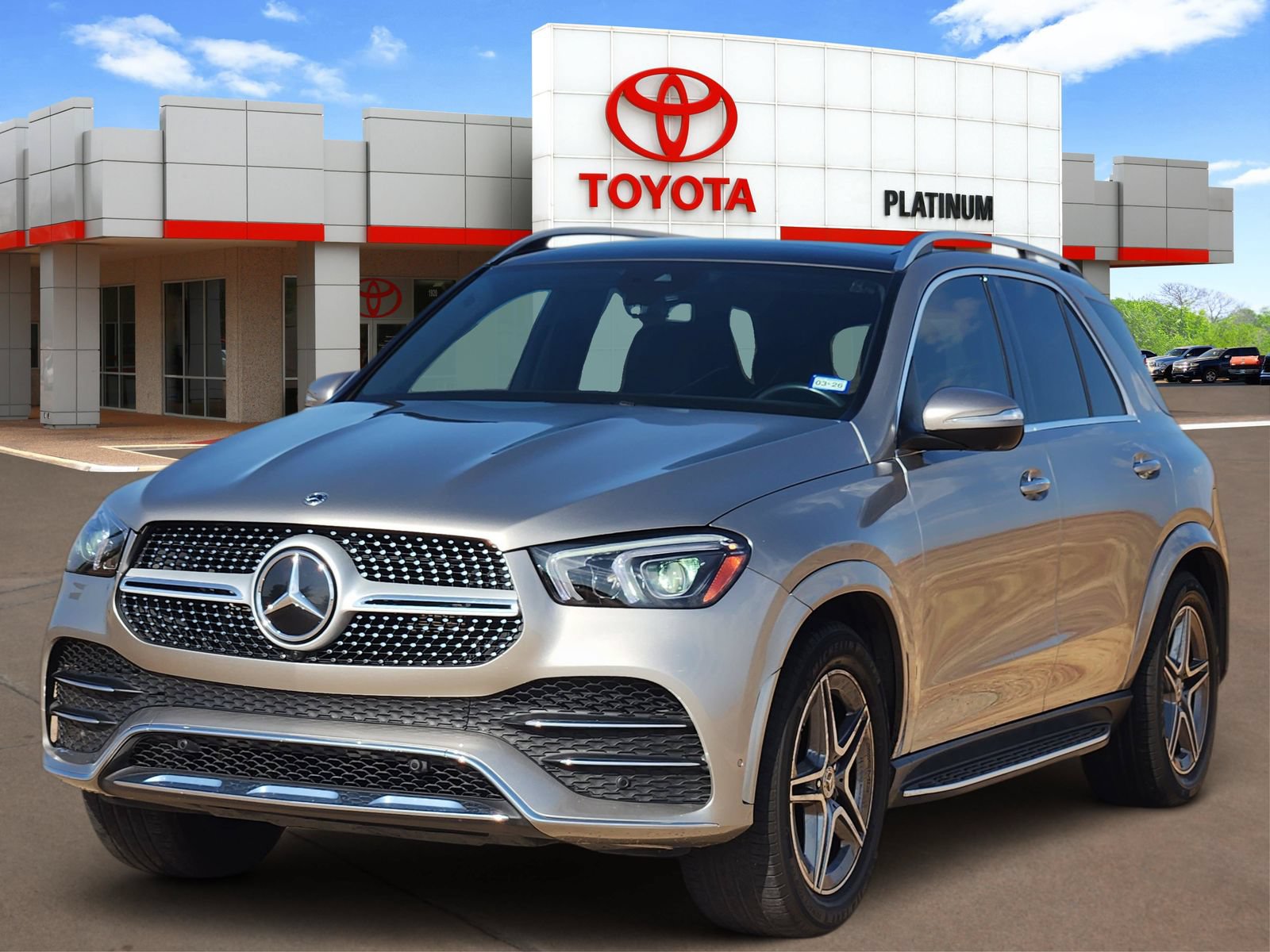 Used 2022 Mercedes-Benz GLE 350 image 2