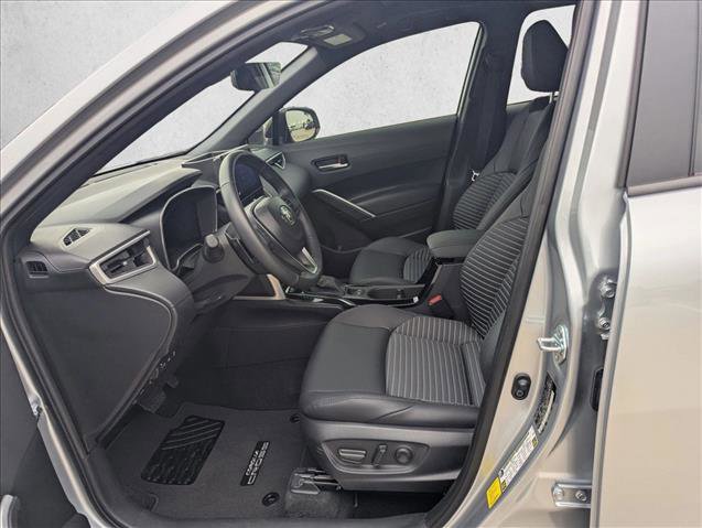 Used 2025 Toyota Corolla Cross AWD Hybrid w/ Convenience Package image 16