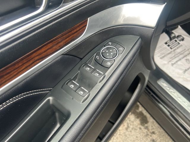 Used 2018 Ford Explorer Limited AWD/4WD image 12
