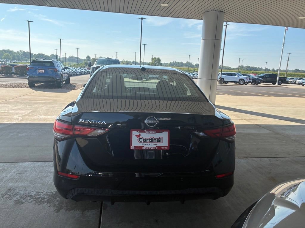Used 2025 Nissan Sentra SV FWD image 7