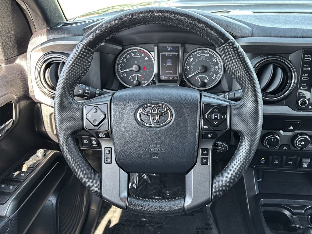 Certified 2020 Toyota Tacoma TRD Sport w/ Technology Package AWD/4WD image 32