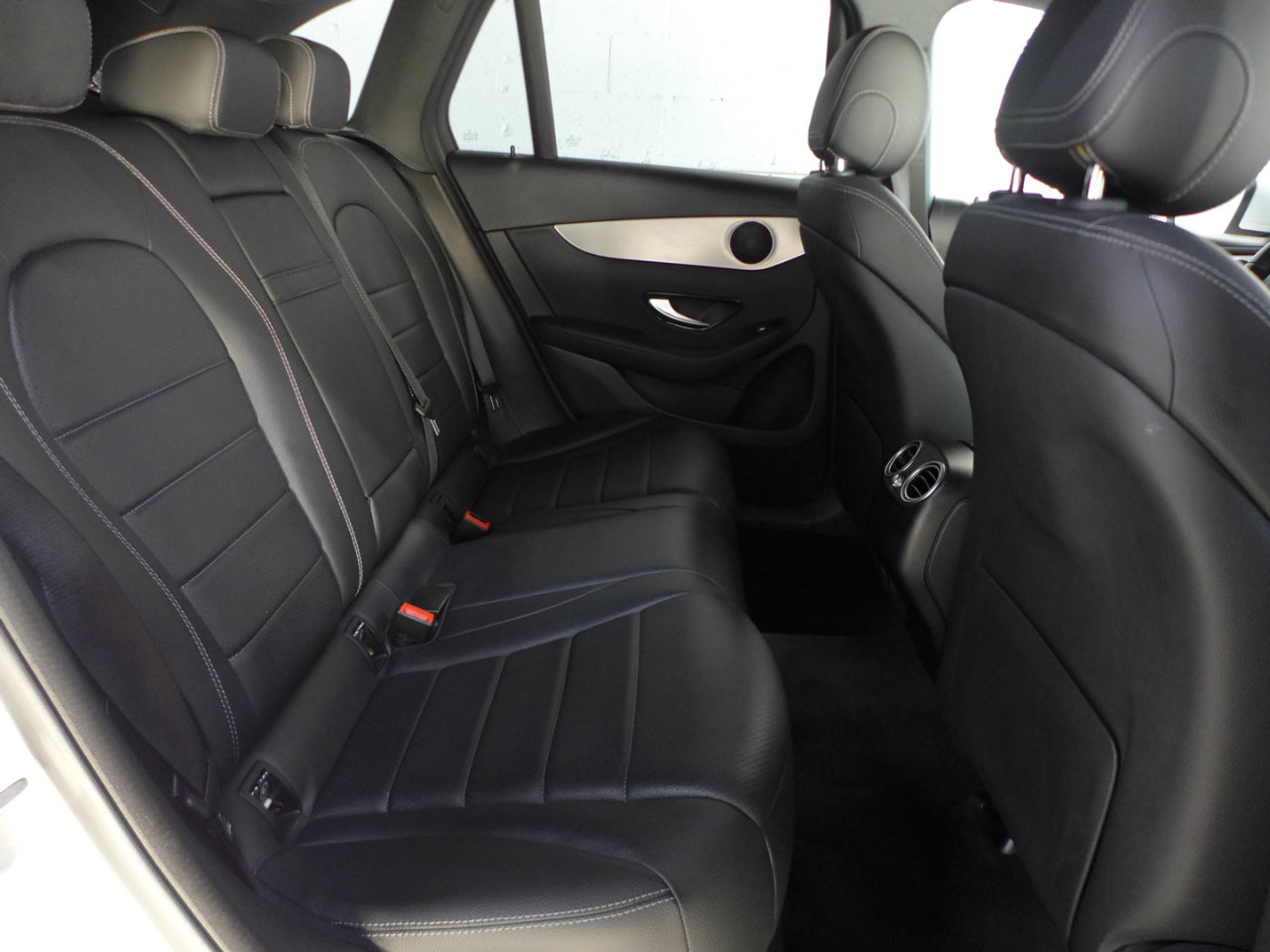 Used 2020 Mercedes-Benz GLC 300 image 61