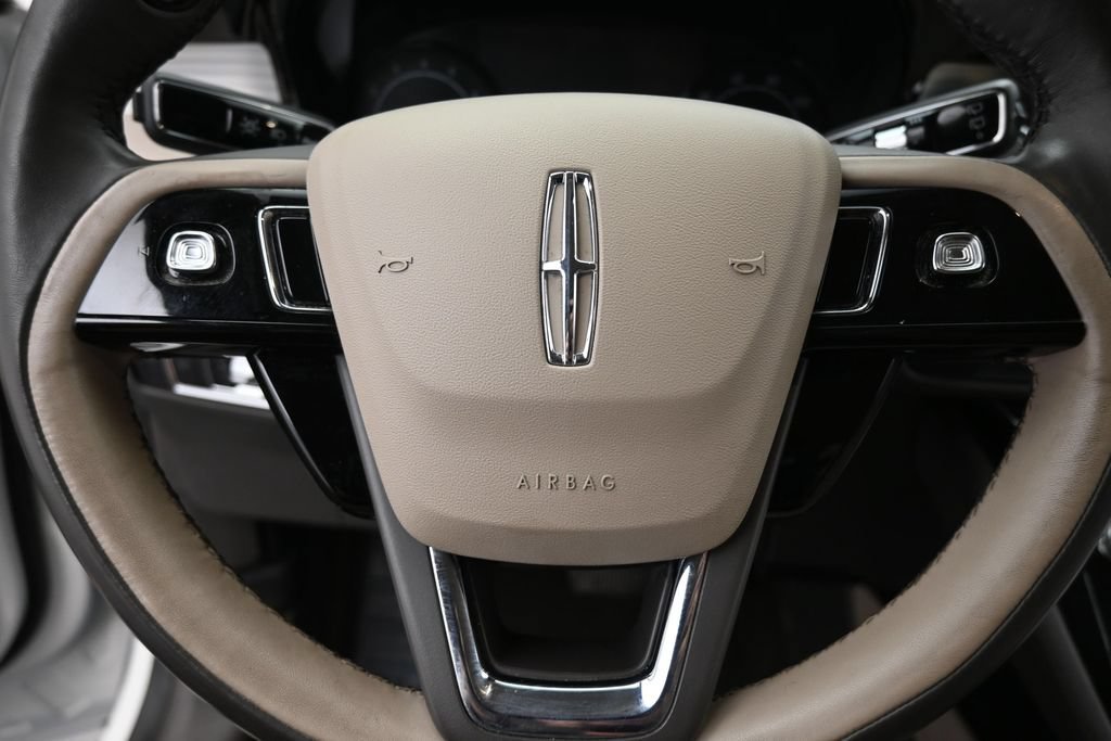 Used 2020 Lincoln Corsair AWD w/ Equipment Group 101A image 13