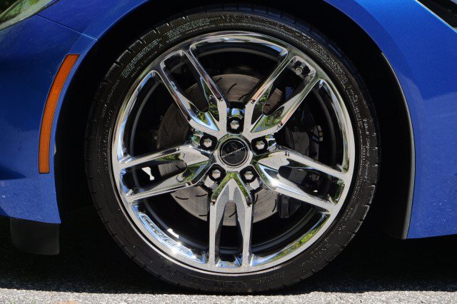 Used 2015 Chevrolet Corvette Stingray Coupe w/ 2LT Preferred Equipment Group RWD image 14