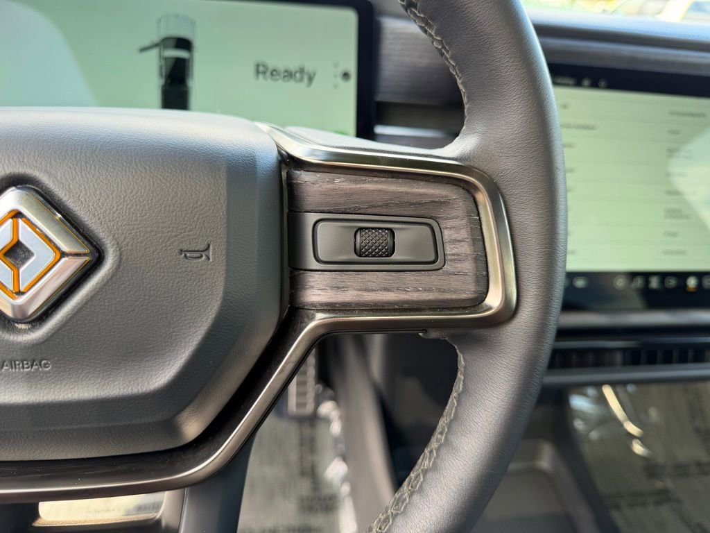 Used 2024 Rivian R1T Adventure image 17
