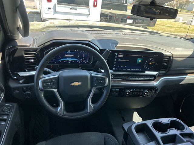 Used 2023 Chevrolet Silverado 1500 LT AWD/4WD image 27