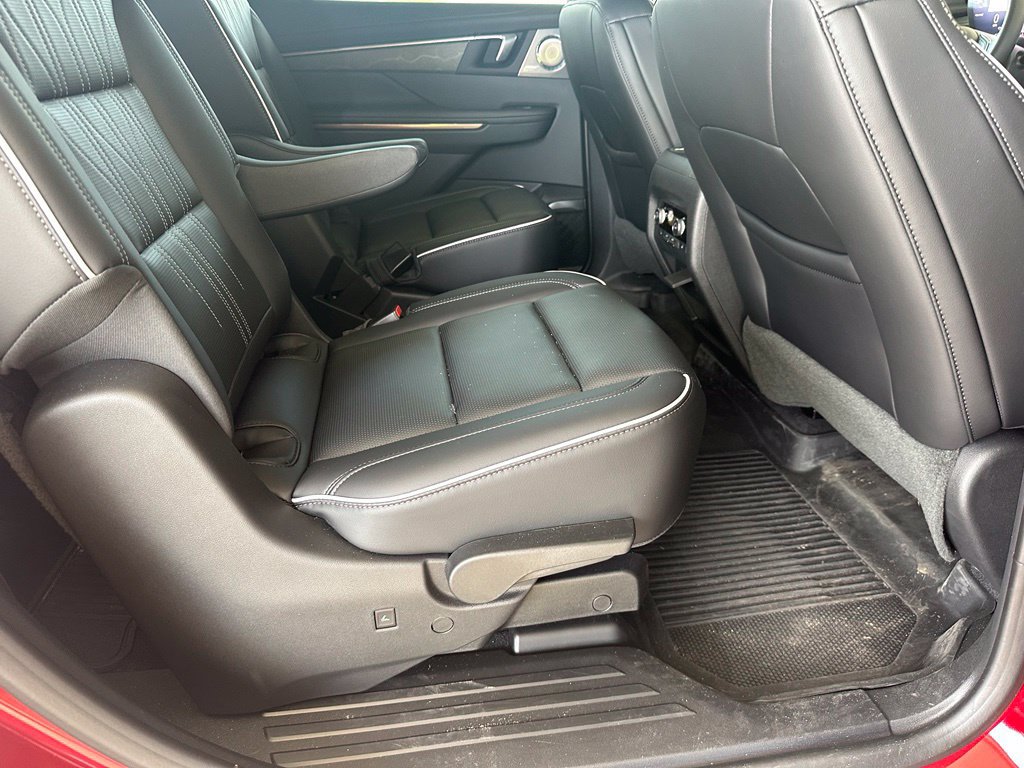 New 2026 Buick Enclave Avenir w/ Super Cruise Package FWD image 38