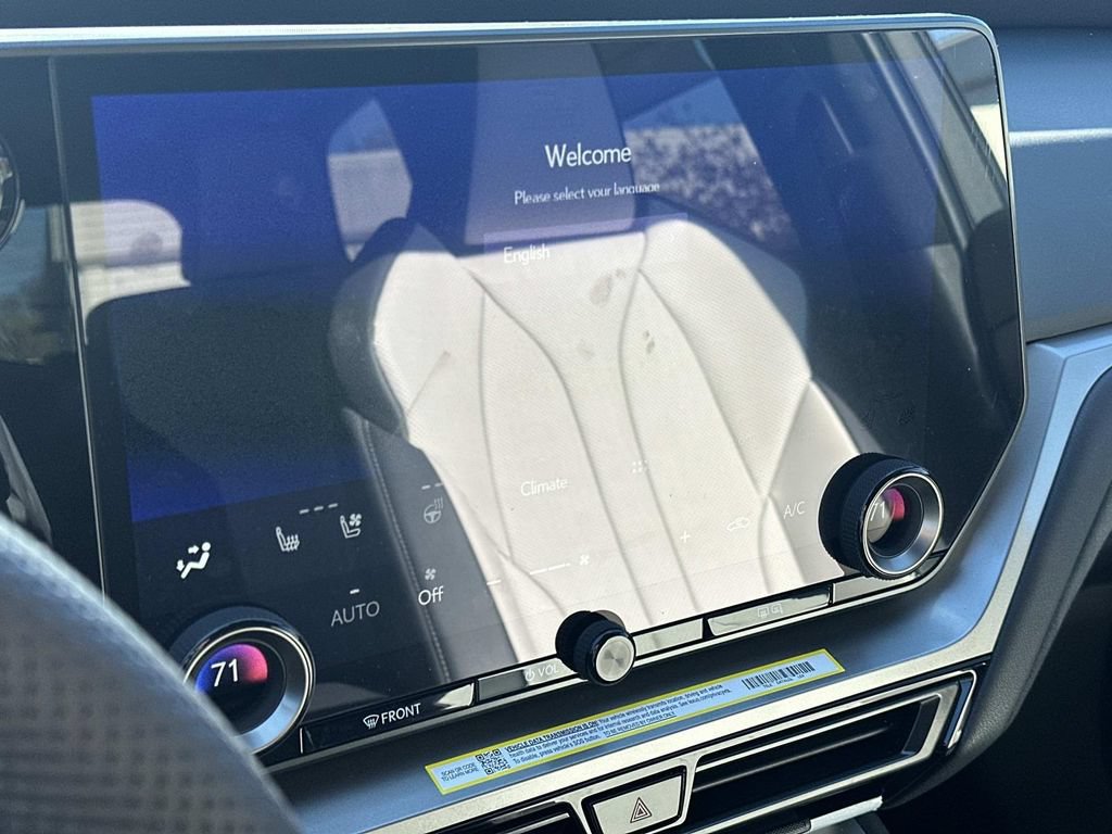 New 2026 Lexus TX 500h AWD image 20
