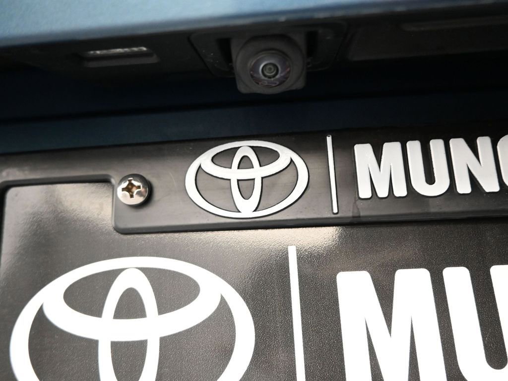 Used 2024 Buick Encore GX Avenir w/ Avenir Convenience Package FWD image 44