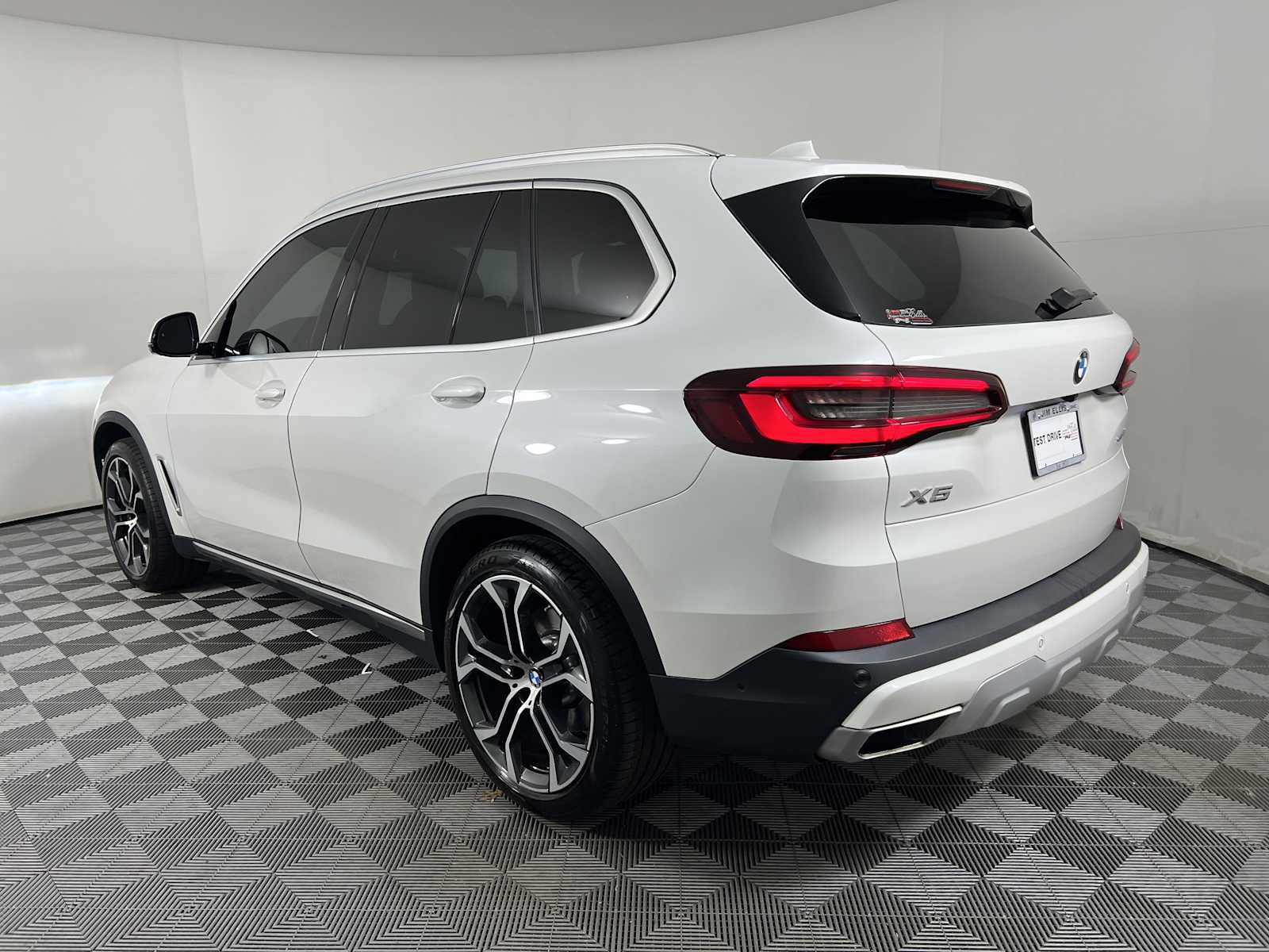 Used 2021 BMW X5 sDrive40i w/ Convenience Package image 16