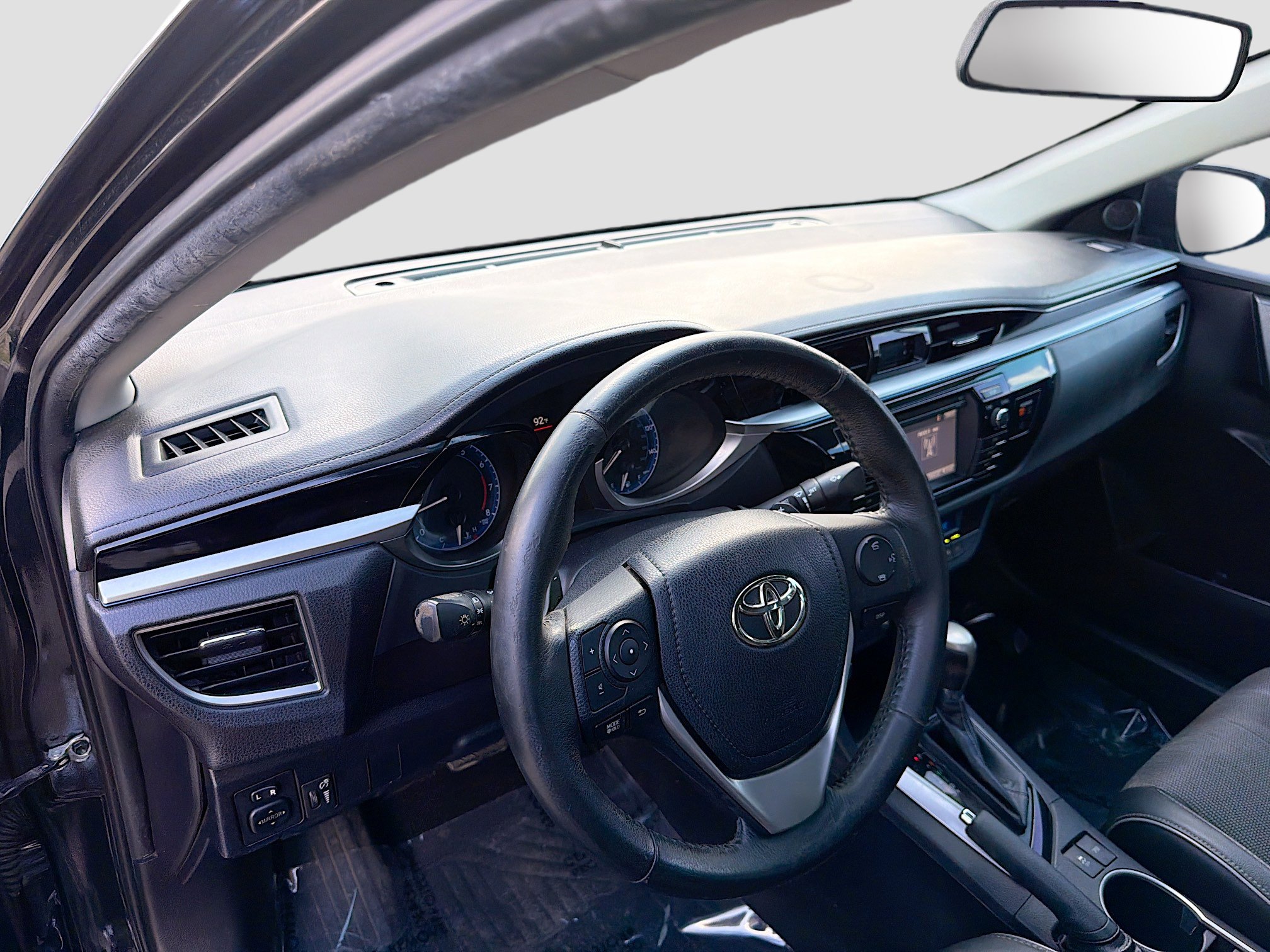 Used 2015 Toyota Corolla S image 22