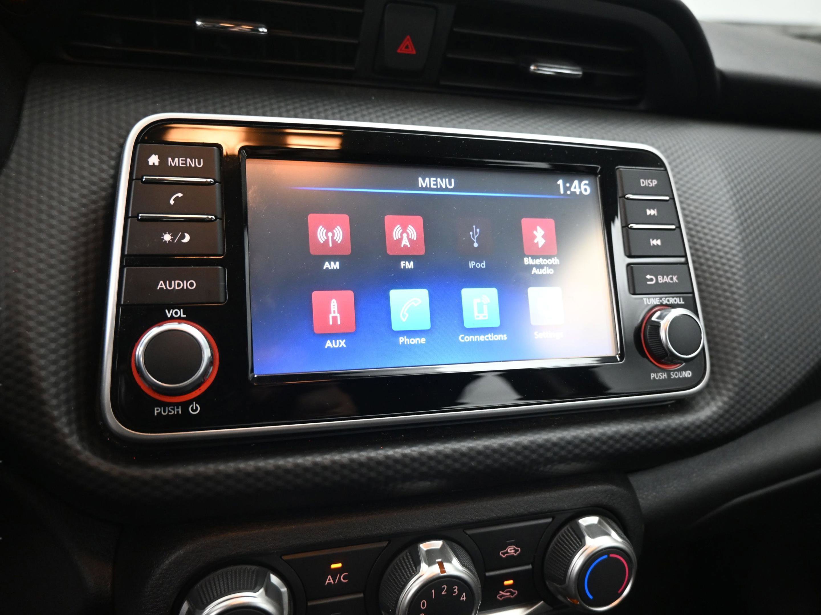 Used 2022 Nissan Kicks S image 28