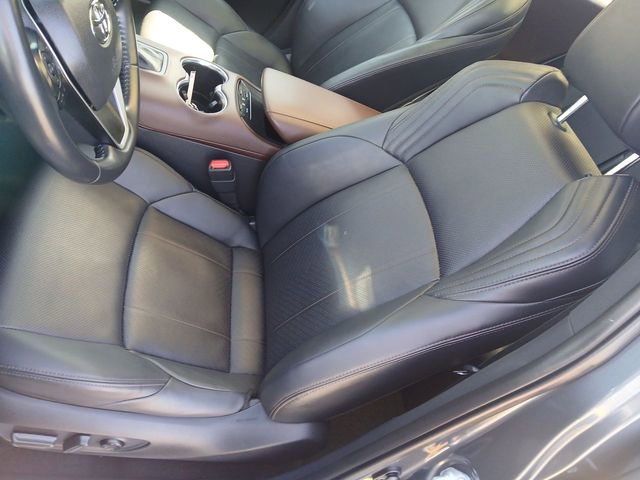 Used 2021 Toyota Venza Limited w/ Advanced Technology Package image 11