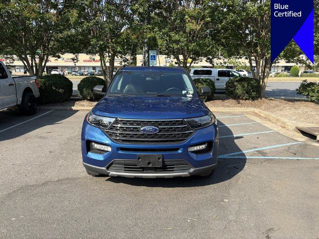 Certified 2022 Ford Explorer XLT w/ Equipment Group 202A AWD/4WD image 2