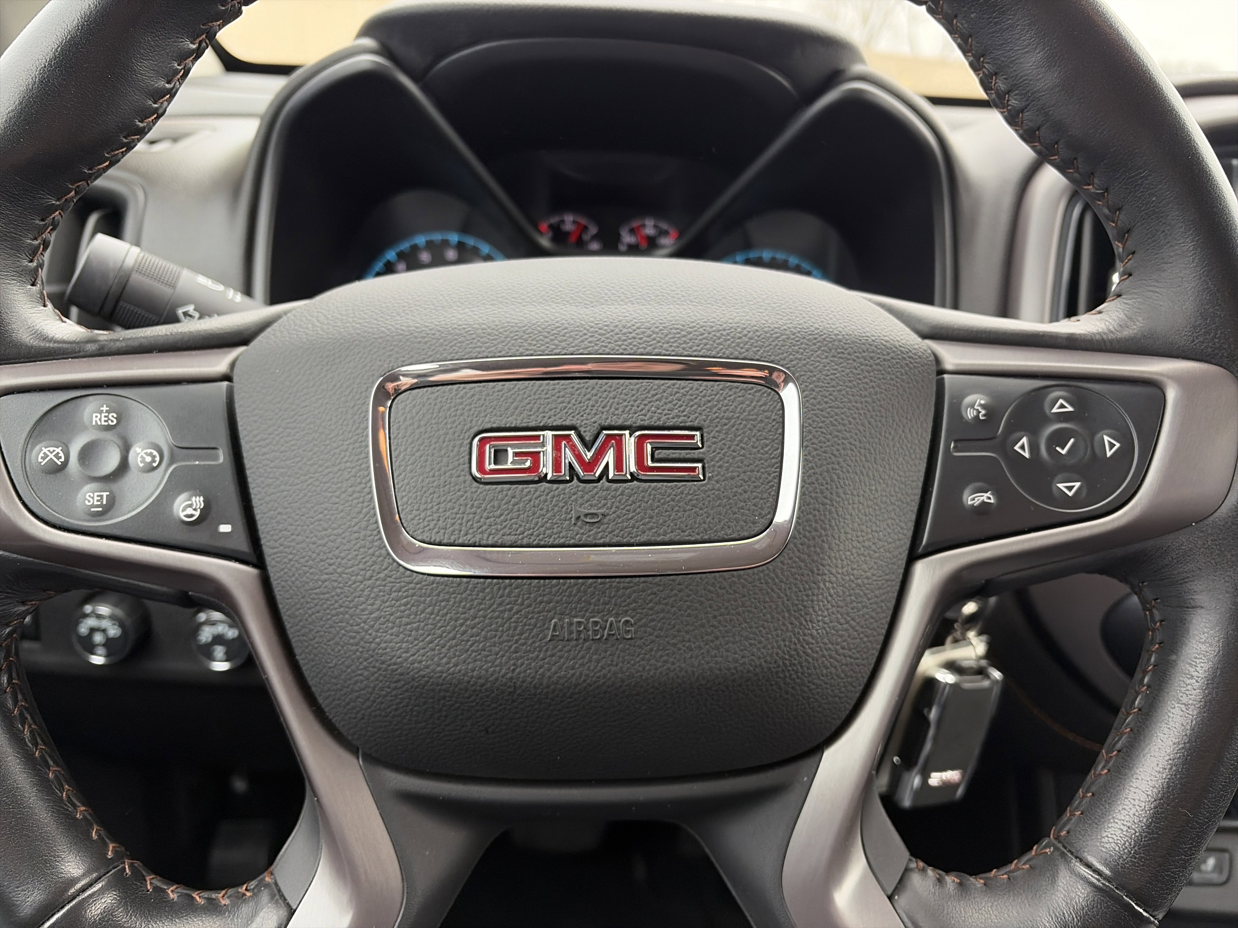 Used 2022 GMC Canyon AT4 w/ Trailering Package image 19