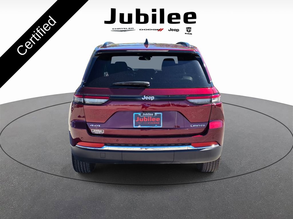 Used 2025 Jeep Grand Cherokee Limited image 3