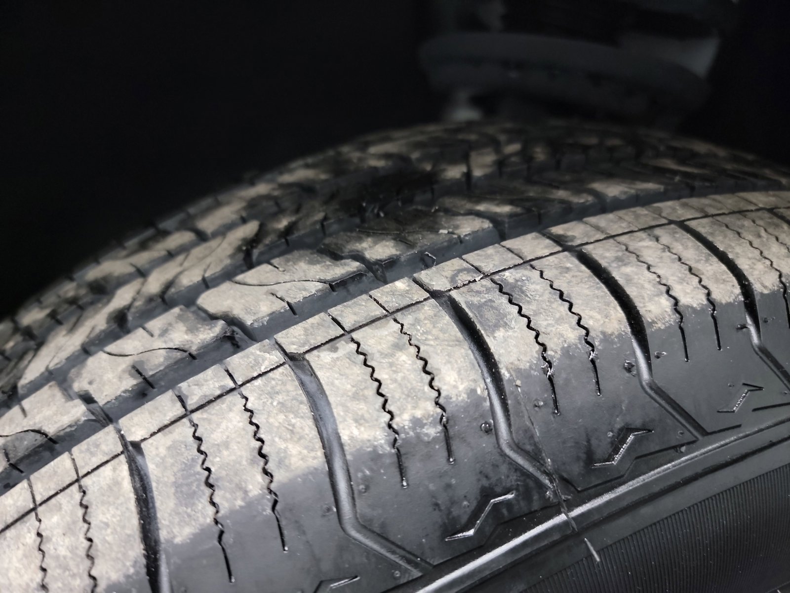 Used 2018 GMC Acadia SLT image 30