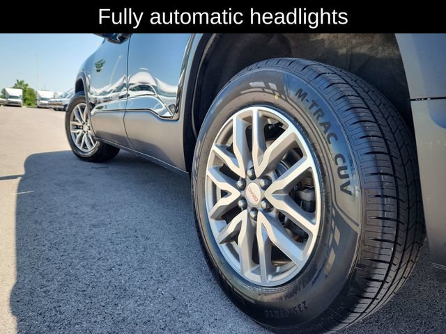 Used 2017 GMC Acadia SLE AWD/4WD image 19